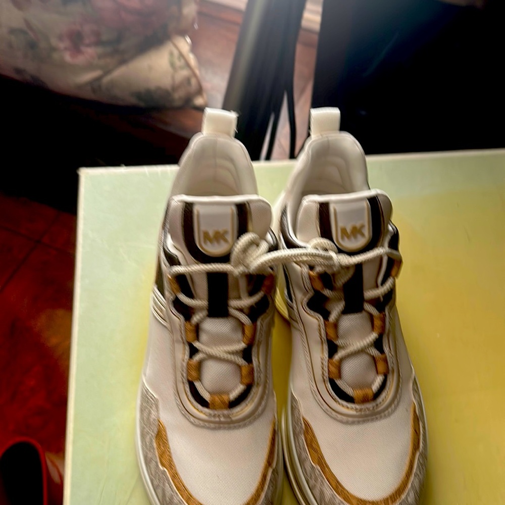 Michael Kors  Women tennis shoes,  worn once, size 8, excellent condition